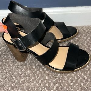 Old Navy Black Heeled Sandals Size 8